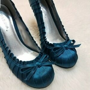 Satin bow heels